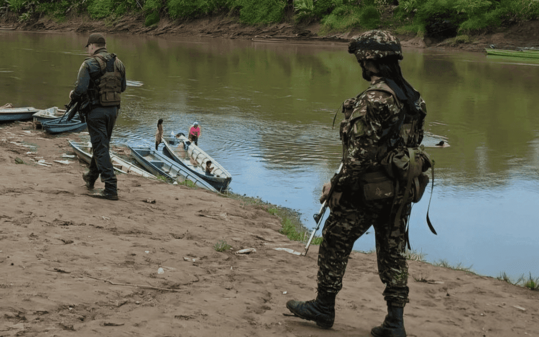 Un soldado colombiano mata a dos compañeros en ataque en el que hiere a otros cinco