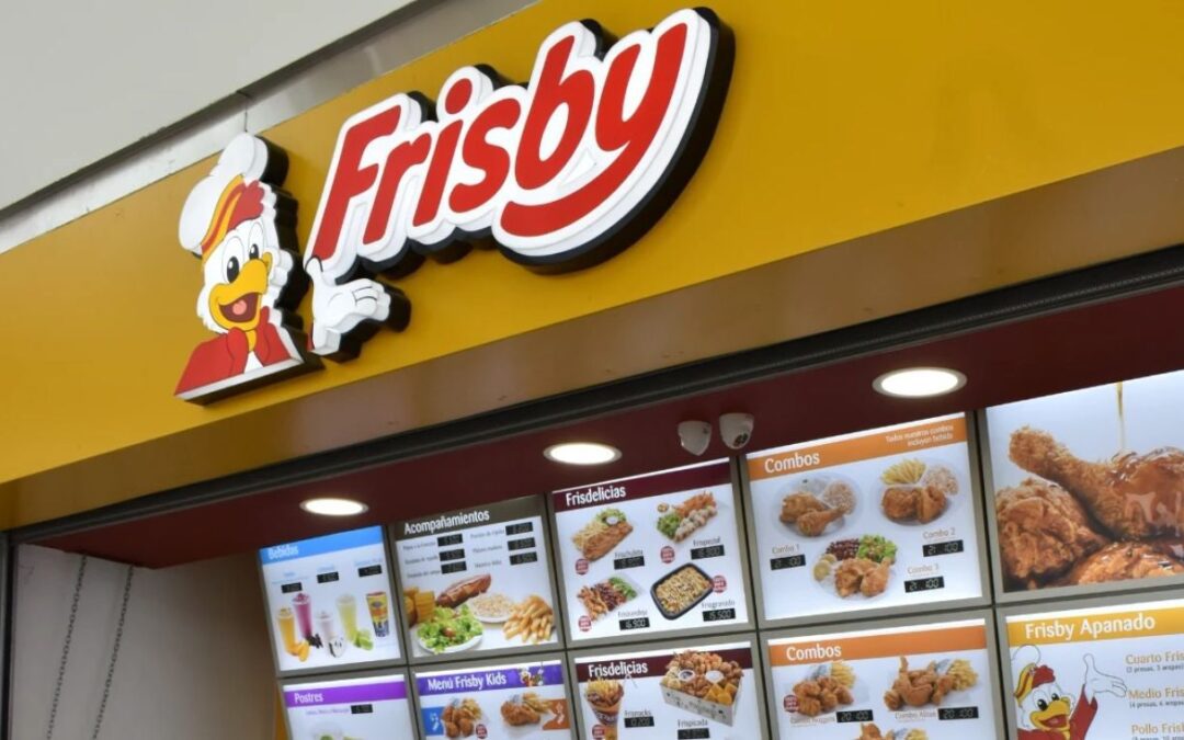 Frisby Colombia obtiene una decisión temporal a favor en España, mientras Frisby España aplaza su apertura y anuncia apelación