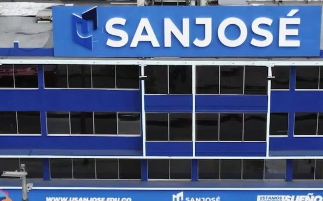 ¿Qué pasa en U. San José?: graduados en Contaduría crecieron 2.100 % pero la mitad sin tarjeta profesional