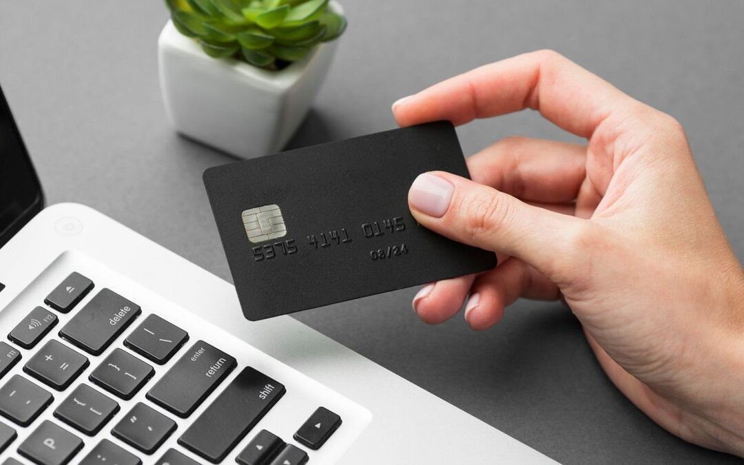 Así puede obtener una tarjeta de crédito si está reportado en Datacrédito