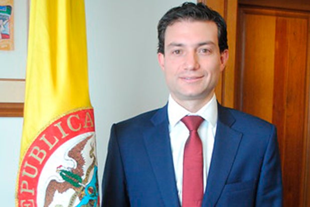 Excontralor Felipe Córdoba recibe respaldo de 16 representantes conservadores para ser candidato presidencial