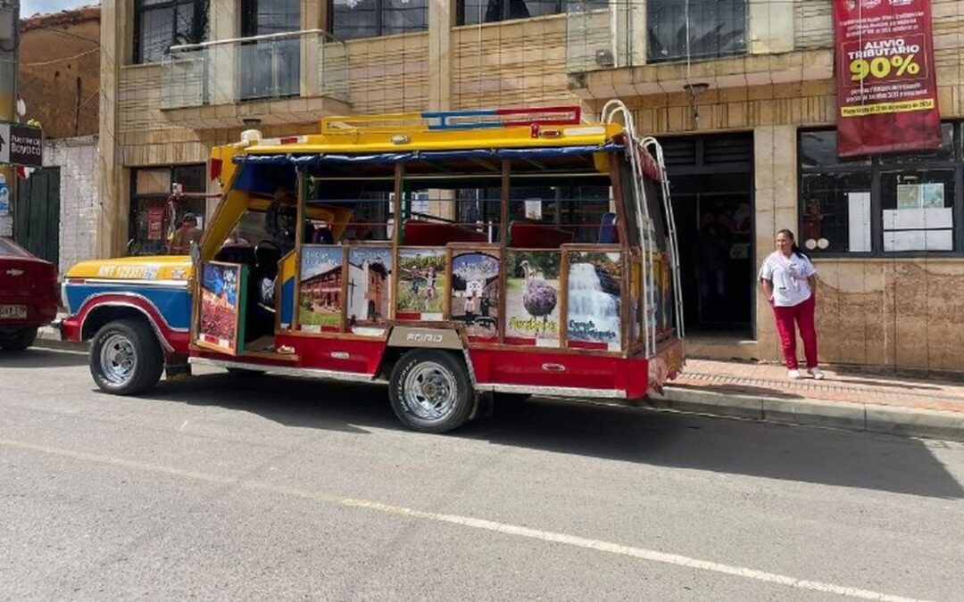 Samacá amplía fechas para disfrutar de la Chiva Turística Navideña y Astronómica