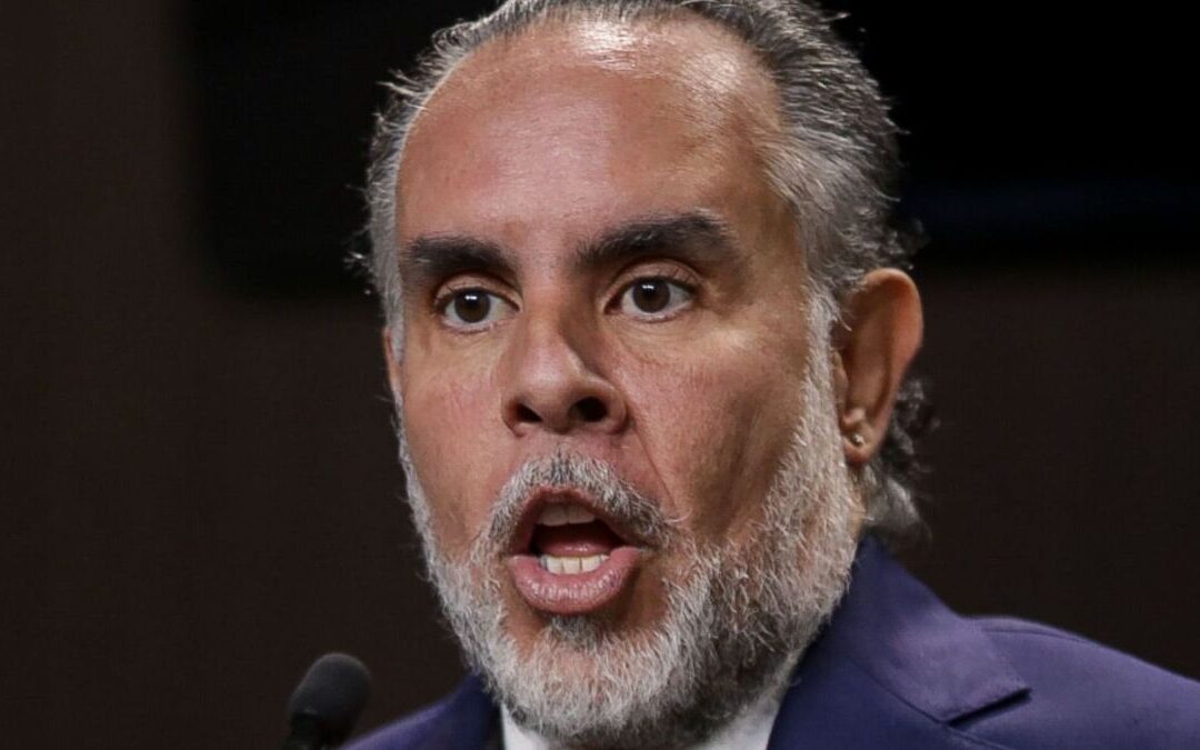 Nuevo round entre Armando Benedetti y el exministro Luis Carlos Reyes, ahora por el caso de alias Papá Pitufo