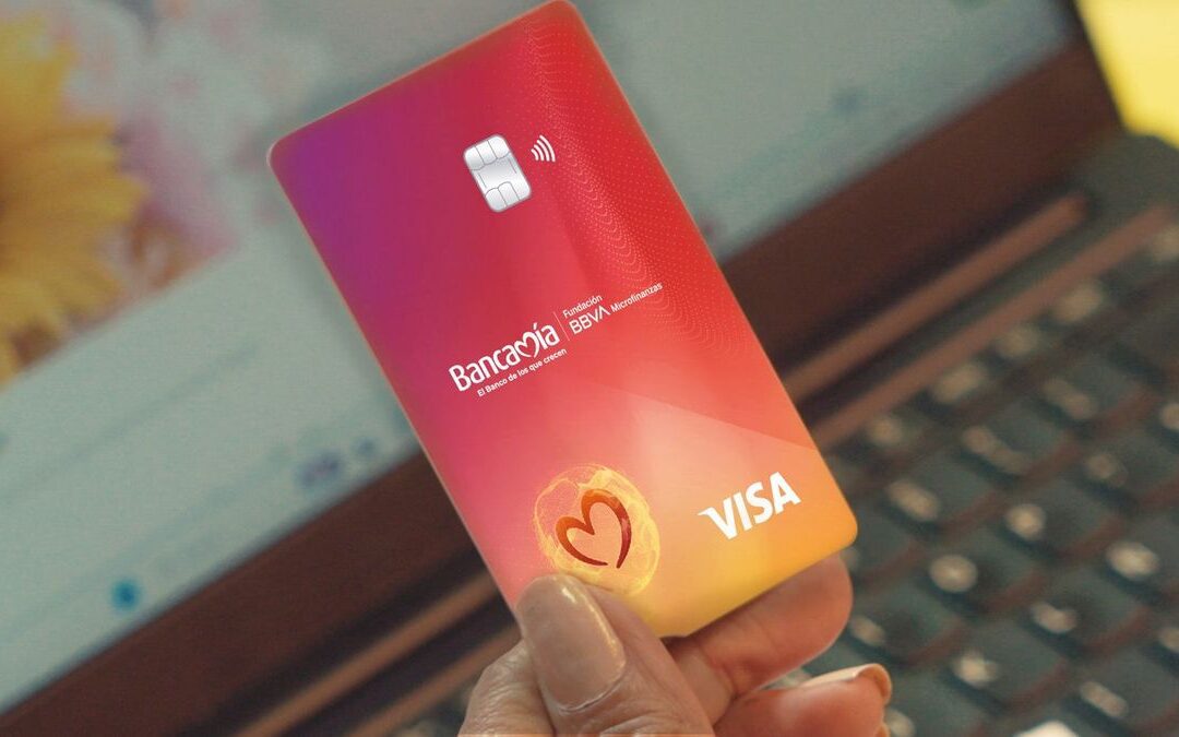 Bancamía fortalece su ecosistema de pagos con una Tarjeta Débito Visa para microempresarios y ahorradores