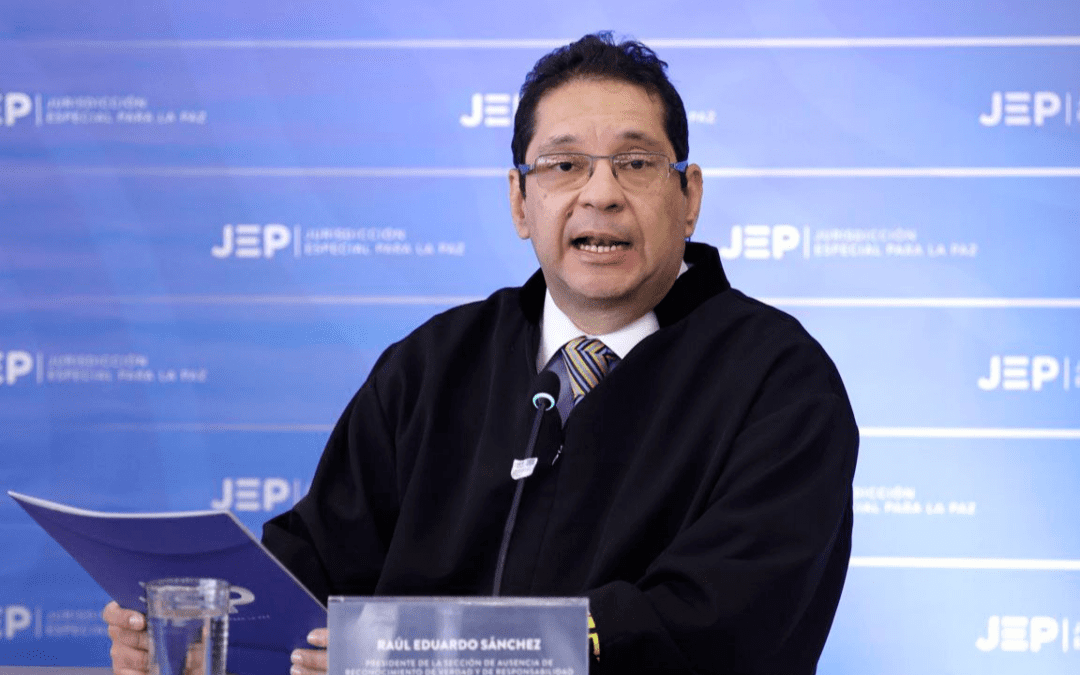 Tribunal de paz colombiano condena a 20 años de prisión a excoronel por ‘falsos positivos’