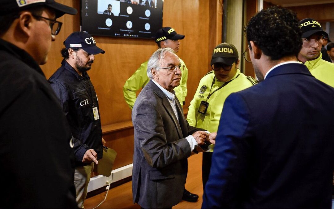 Ricardo Bonilla sufrió descompensación por baja presión durante su detención por caso UNGRD e Invías