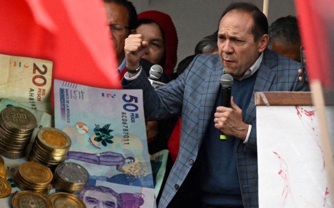 “El Gobierno oficialmente no ha hecho ninguna propuesta”: Antonio Sanguino sobre la negociación del salario mínimo