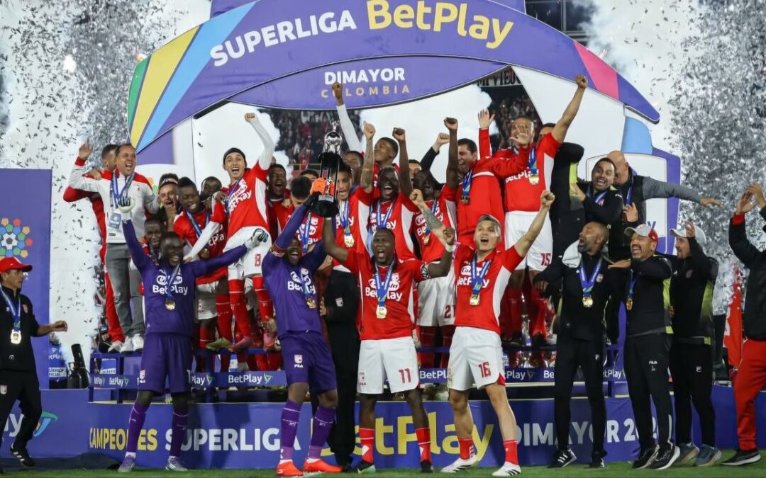 Santa Fe gana la Superliga al golear 3-0 al Junior en Bogotá