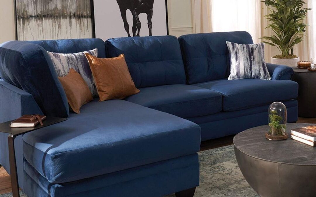 Cadena de muebles anuncia cierre total tras quiebra: clientes reportan compras no entregadas