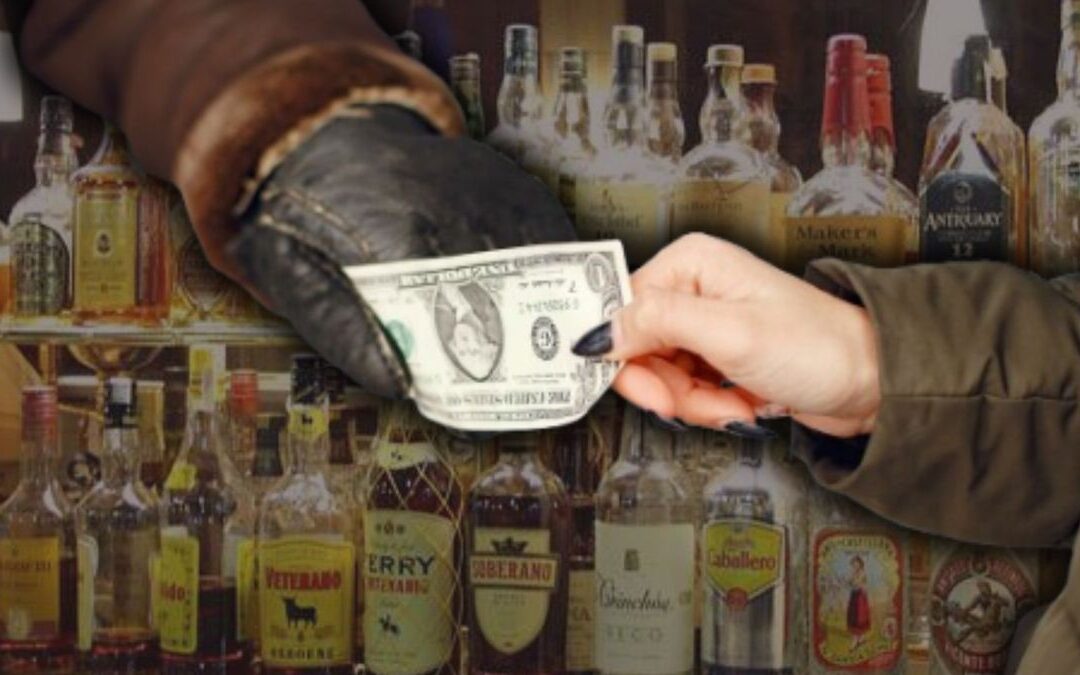 Exministro de Hacienda advierte: impuestos altos en licores y tabaco fomentarán el contrabando