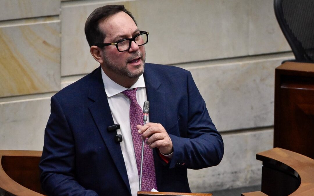 Presidente del Senado señala al Gobierno de “debilitar al Congreso” por reducir su presupuesto para 2026