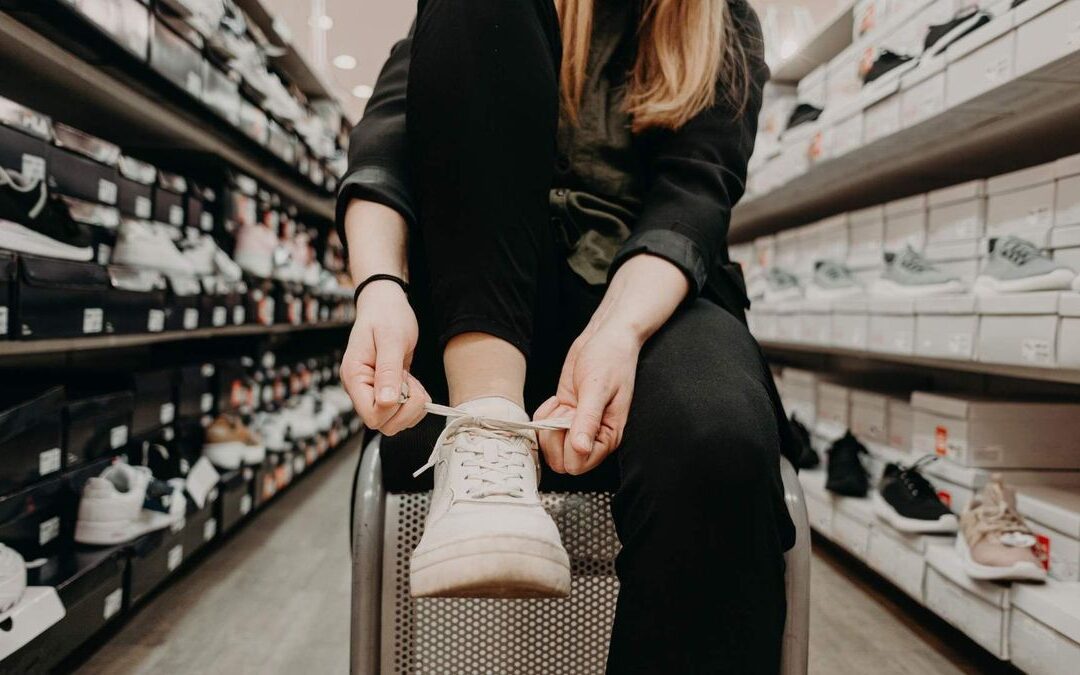 Minorista de calzado se declara en bancarrota tras 15 años en el mercado: tienen millonarias deudas