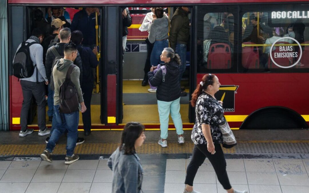 Pasaje de TransMilenio subiría a $3.550 en 2026: Distrito tendría listo el decreto oficial