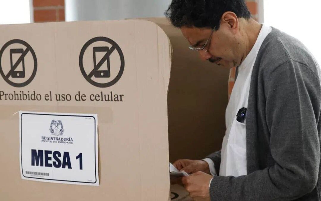 Iván Cepeda disputará primera vuelta presidencial si no le permiten participar en consulta