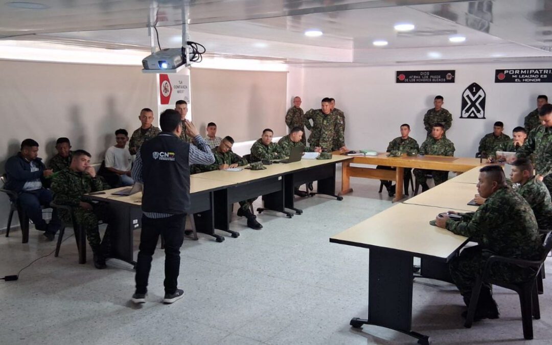 Fuerzas Militares y de Policía en Boyacá reciben capacitación en temas relevantes de las elecciones