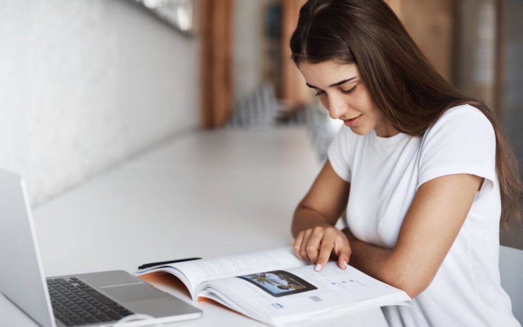 Universidad Europea y Sena lanzan 25 becas del 50 % para maestrías oficiales virtuales