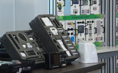 La UPTC inició con la implementación de laboratorios móviles de química, energías renovables y energías alternativas