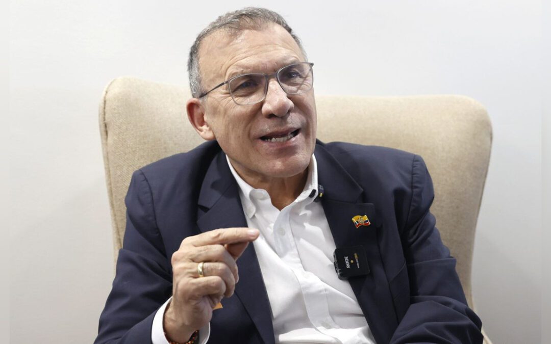 [La Entrevista] – ‘La inmensa mayoría de los colombianos no quiere un país con extremistas’, Roy Barreras