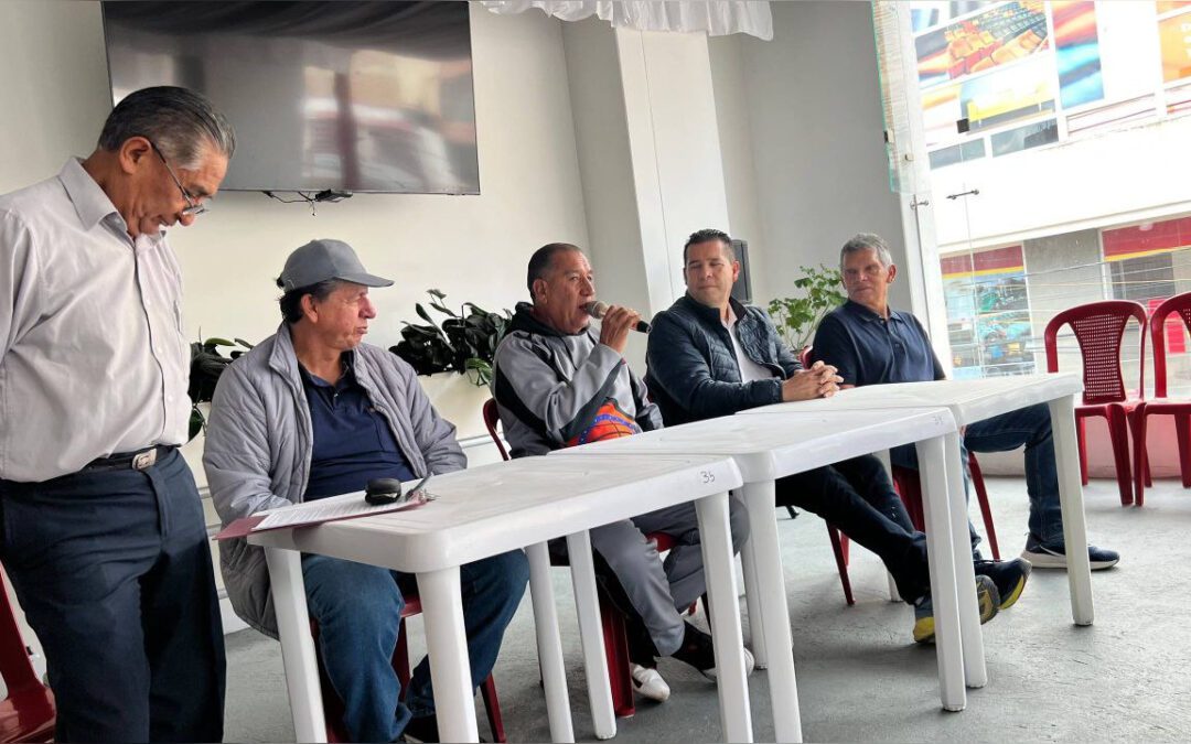 Treinta años después el balón sigue rodando en Duitama: así se inauguró el Torneo de Veteranos ‘Zandalio Jimenez’