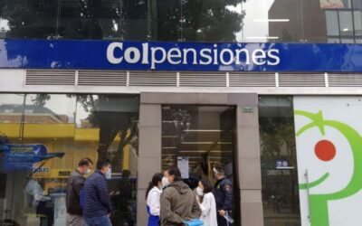 Traslado de 25 billones a Colpensiones “sería ilegal y contradice la ley”, según experto