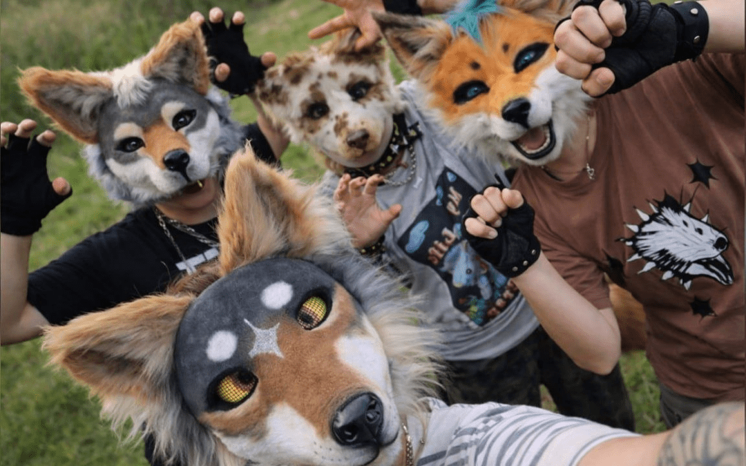 Jóvenes que dicen ser animales: el fenómeno Therian sale de internet y llega a las calles