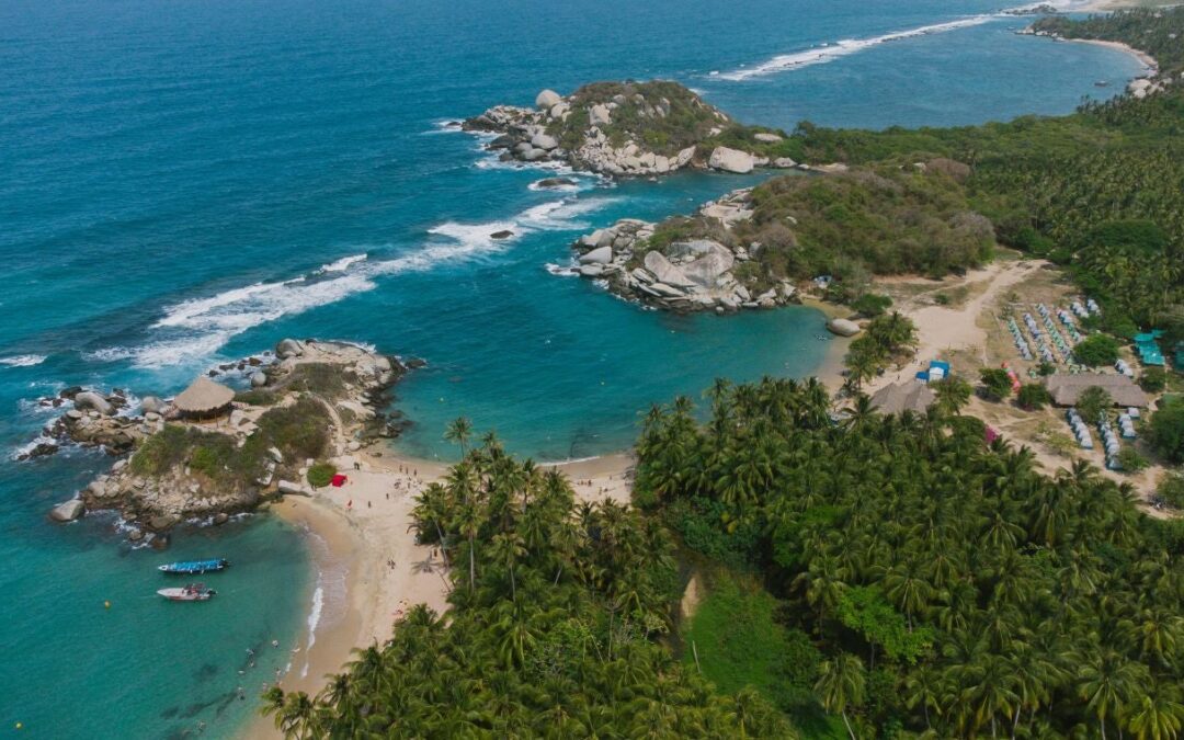 Reducir IVA en tiquetes aéreos, alojamiento y servicios al 5%: llamado de Anato en apertura de Vitrina Turística