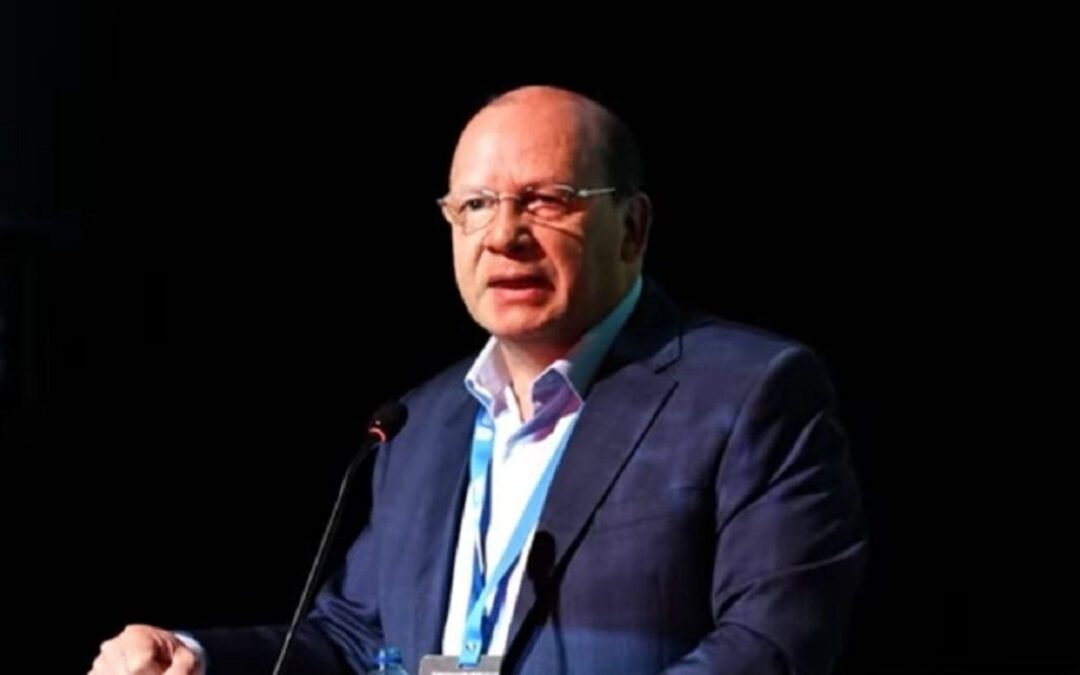 Ministro de Hacienda de Colombia se retira de discusión sobre alza de las tasas de interés