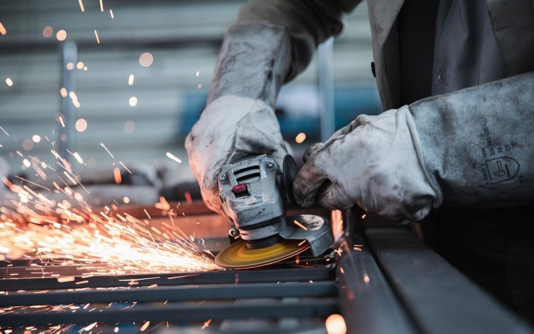 «Aranceles del Gobierno encarecen la vivienda y presionan más al sector construcción»: Camacol