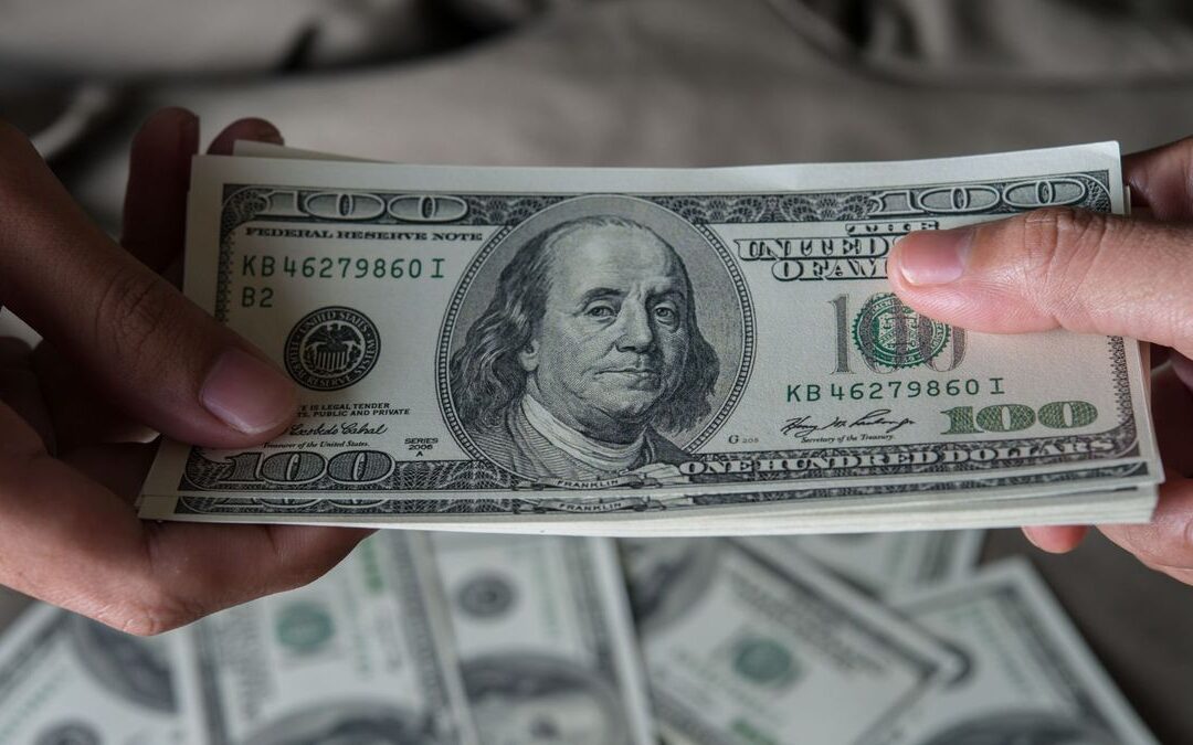 Precio dólar hoy: Así abre el precio de la divisa hoy 3 de marzo, tras el ataque de EE. UU. a Irán