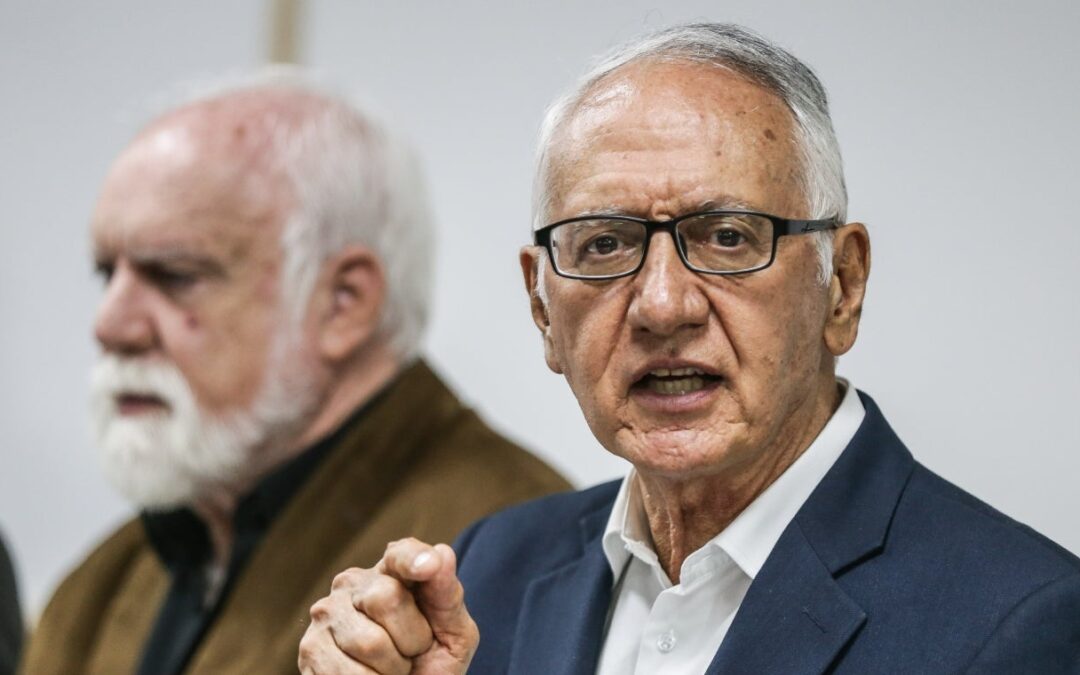 Moción de censura para tumbar al ministro del Salud fue radicada en el Congreso