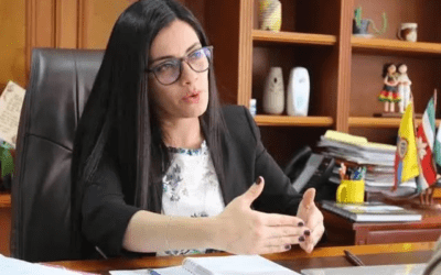 Carolina Espitia le reclama a César Gaviria por vallas del Partido Liberal en Boyacá