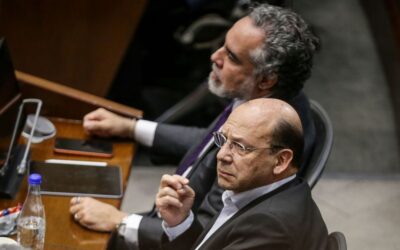 El Gobierno cobra mientras la Corte Constitucional decide: el impuesto al patrimonio revive en el limbo de dos emergencias económicas