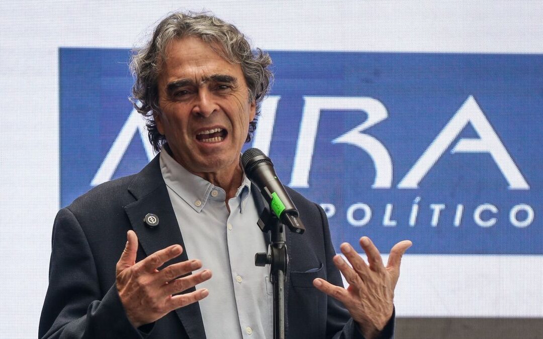 Fajardo le escribe una carta a Colombia e insiste en negarse a estar en los extremos