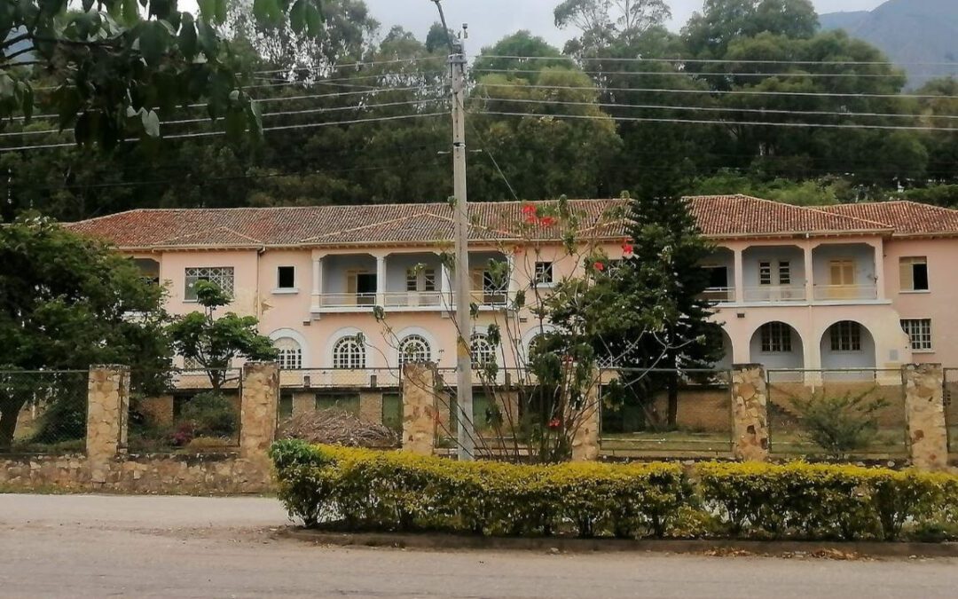 Hotel patrimonio de Soatá se encuentra en abandono y su propietario no lo interviene #Tolditos7Días