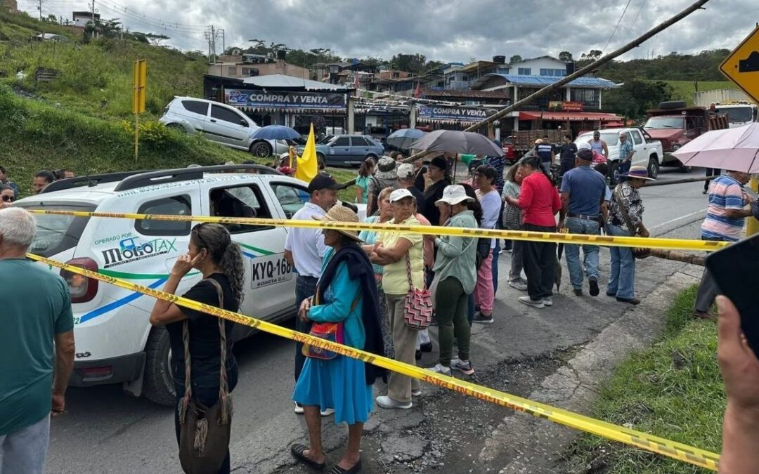 Persisten los bloqueos en vías de Boyacá por alza en el avalúo catastral