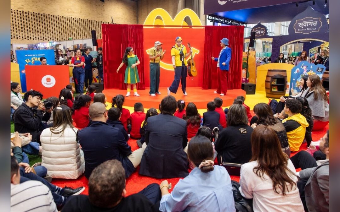 McDonald’s vuelve a la FilBo con la Sala de Lectura Cajita Feliz Libros y la nueva colección de El Chavo