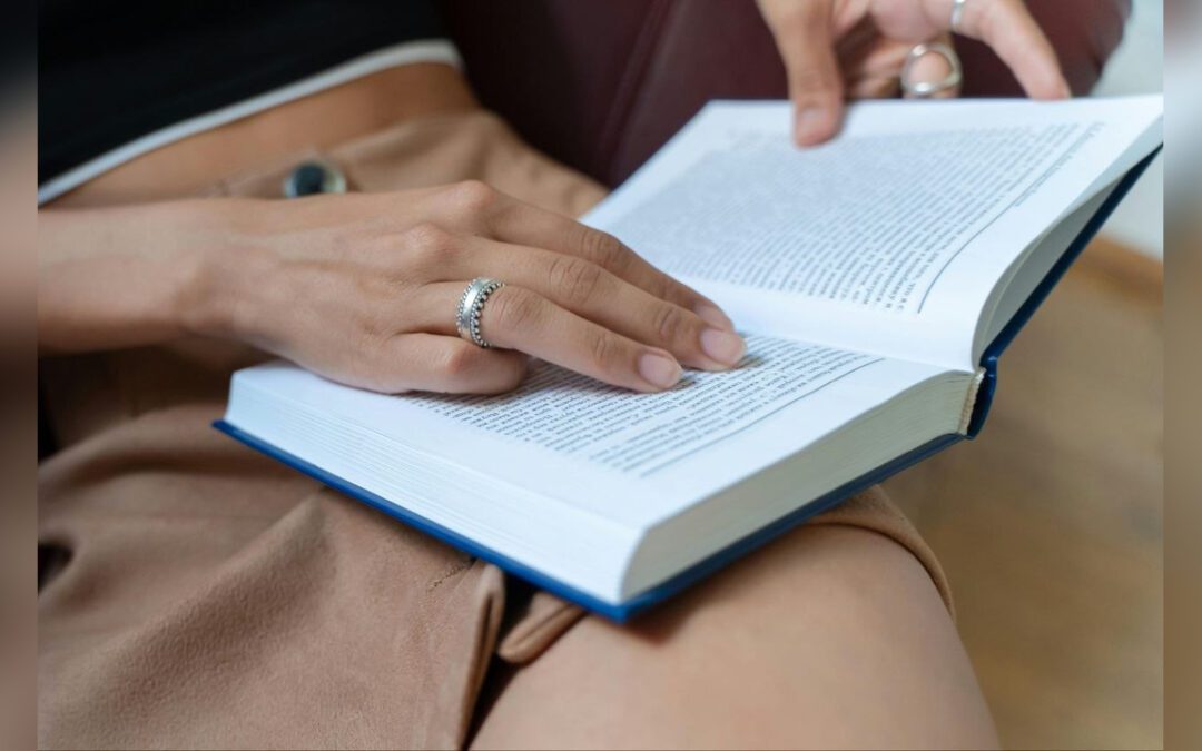 Historias que sanan: biblioterapeutas acompañan a pacientes oncológicos en Cali