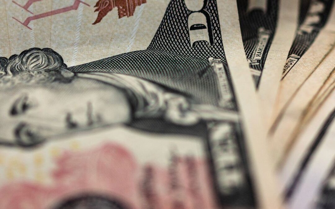 Revaluación del peso golpea al sector bananero: Asbama advierte pérdida de competitividad