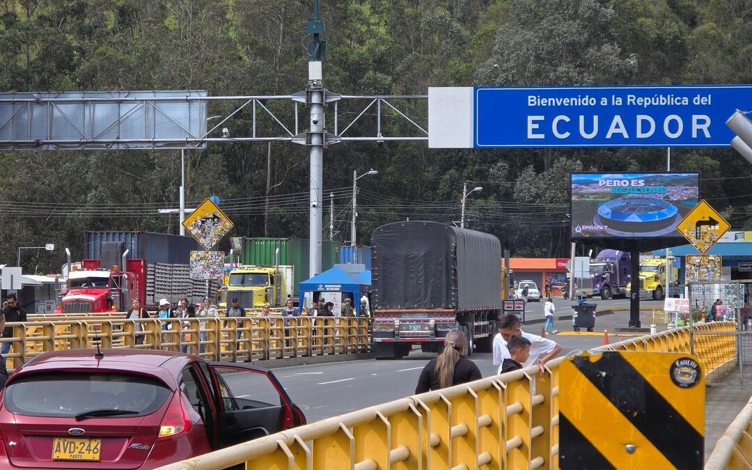Colombia y empresarios reaccionan al arancel de Ecuador: advierten golpe al comercio bilateral