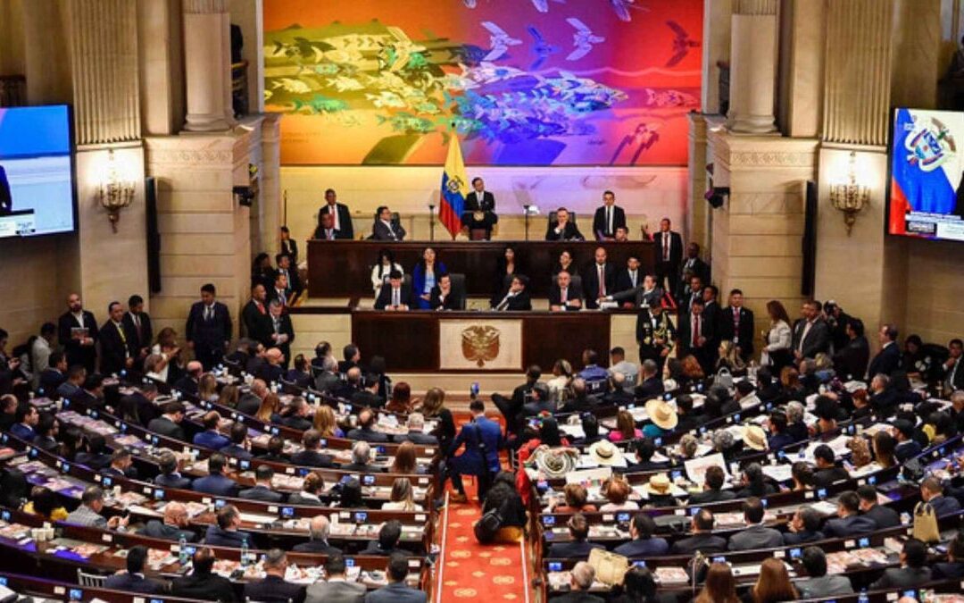 De cuánto es la pensión de un congresista en Colombia 2026: cómo se calcula y desde qué edad se obtiene