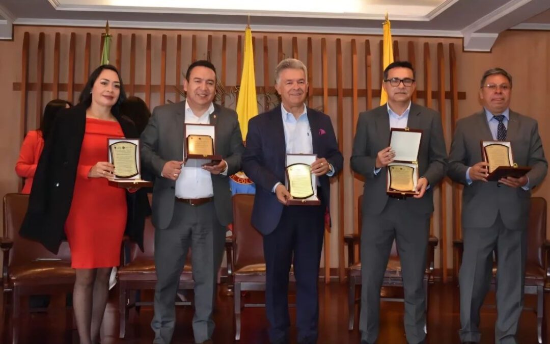 Facultad de Estudios a Distancia de la UPTC reconoció a investigadores y grupos destacados por resultados ante MinCiencias