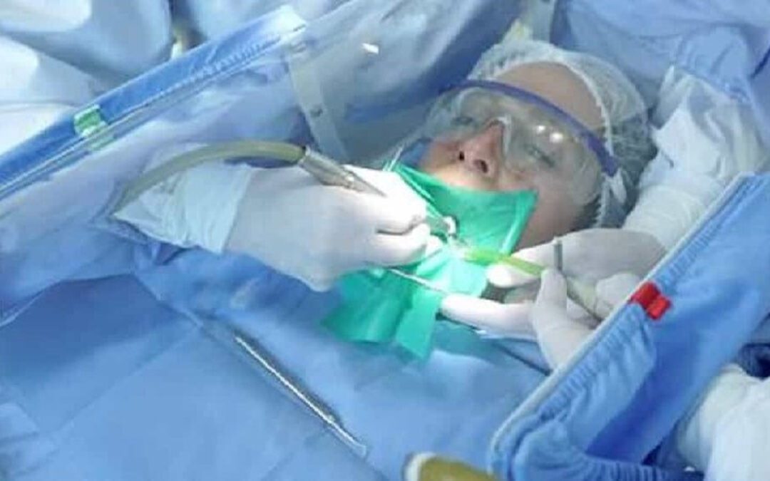 Molestias o dolor en las encías podrían ser algo más que un tema bucal