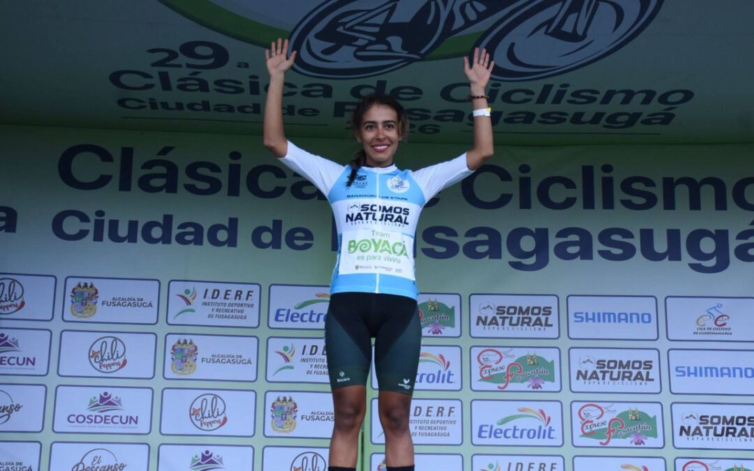La ciclista sogamoseña Juanita Salcedo brilla en Fusagasugá y conquista la etapa reina