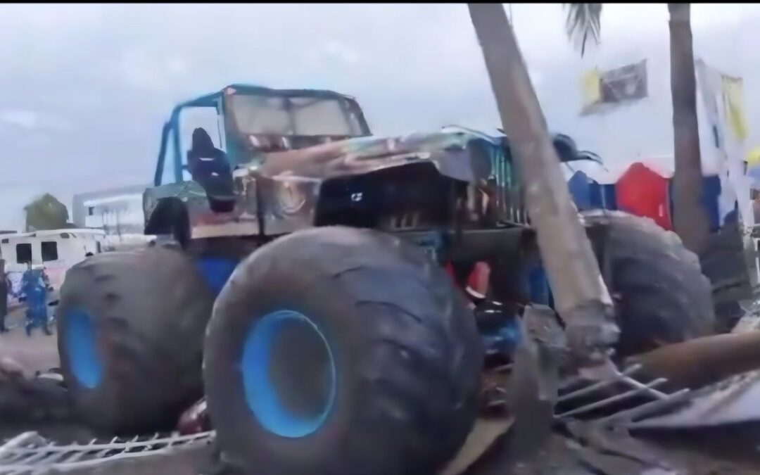 Dos muertos y 37 heridos por accidente en exhibición de vehículos en Colombia