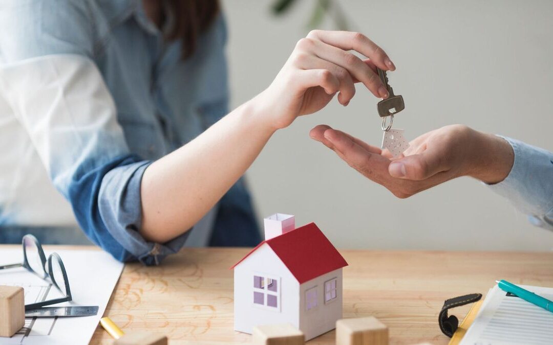 Gobierno advierte distorsión en precios de vivienda social y pide no atarlos al salario mínimo