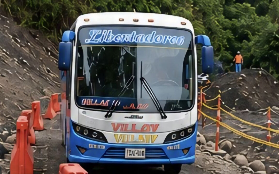 Ya pueden transitar vehículos de hasta 10 toneladas por la transversal del Sisga, tras cierre de 15 días #Tolditos7Días