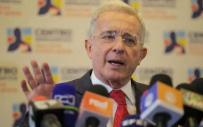 El expresidente Álvaro Uribe es citado a indagatoria por dos masacres de paramilitares