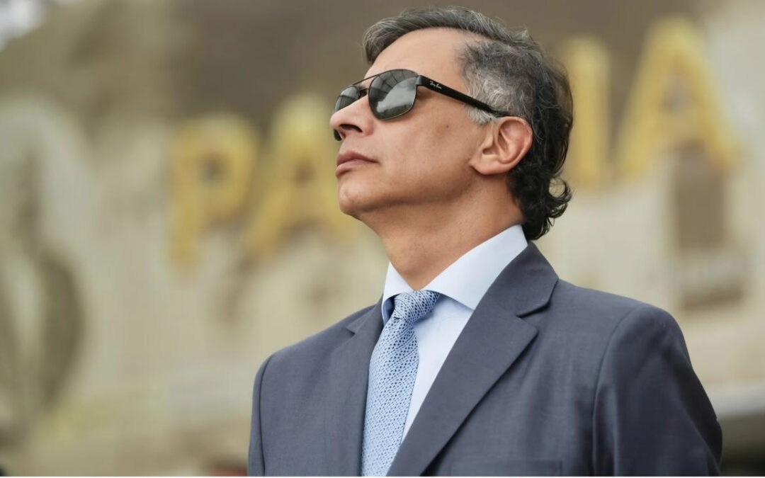 Petro se anticipa y celebra supuesto triunfo de la izquierda en presidenciales de Perú
