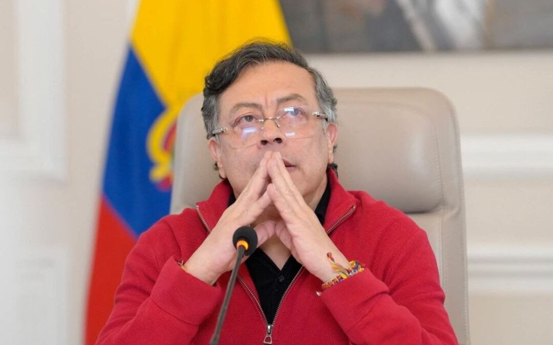 Miembro de Comisión de Investigación dice que no han tomado decisión de suspender al presidente Petro