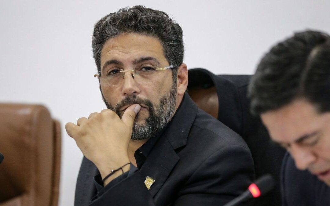 Procuraduría suspende a Agmeth Escaf por criticar a Abelardo de la Espriella tras las denuncias por compra de votos